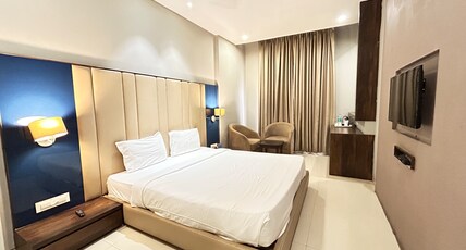 Kingsway Hotel Room Type - Executive Double Bed Room