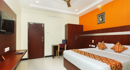 HOTEL RAMCHARAN RESIDENCY Room Type - Superior Double Room