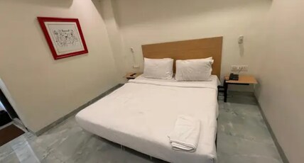 FabHotel AM Castle Room Type - Premium Room