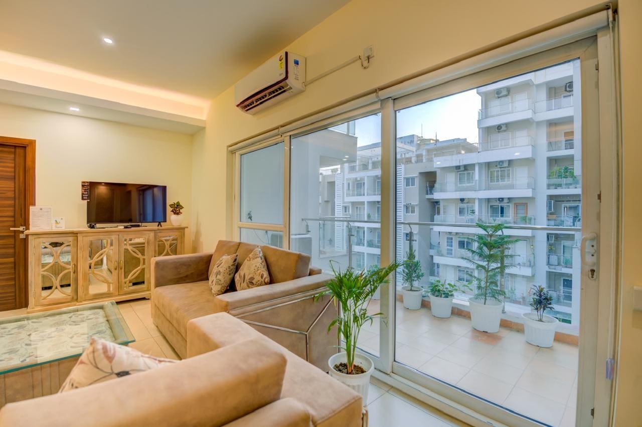 Yashas- a Luxurious 3bhk apartment - Tap to explore photos