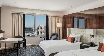 Swissotel Sydney Room Type - SWISS EXECUTIVE KING ROOM, EXECUTIVE LOUNGE ACCESS, HIGH FLOOR Swissotel Sydney Room Type - SWISS EXECUTIVE KING ROOM, EXECUTIVE LOUNGE ACCESS, HIGH FLOOR