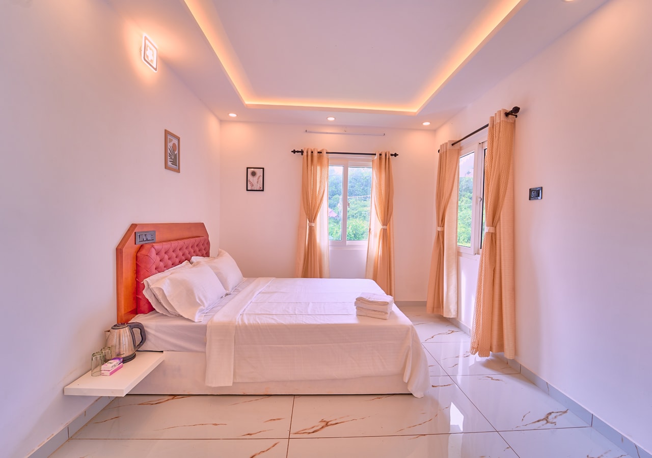 Celestiah Lakeshore Kochi by VOYE HOMES - Tap to explore photos