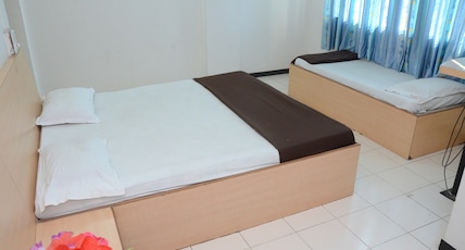 Hotel Rahi Room Type - Deluxe Triple NON AC Hotel Rahi Room Type - Deluxe Triple NON AC