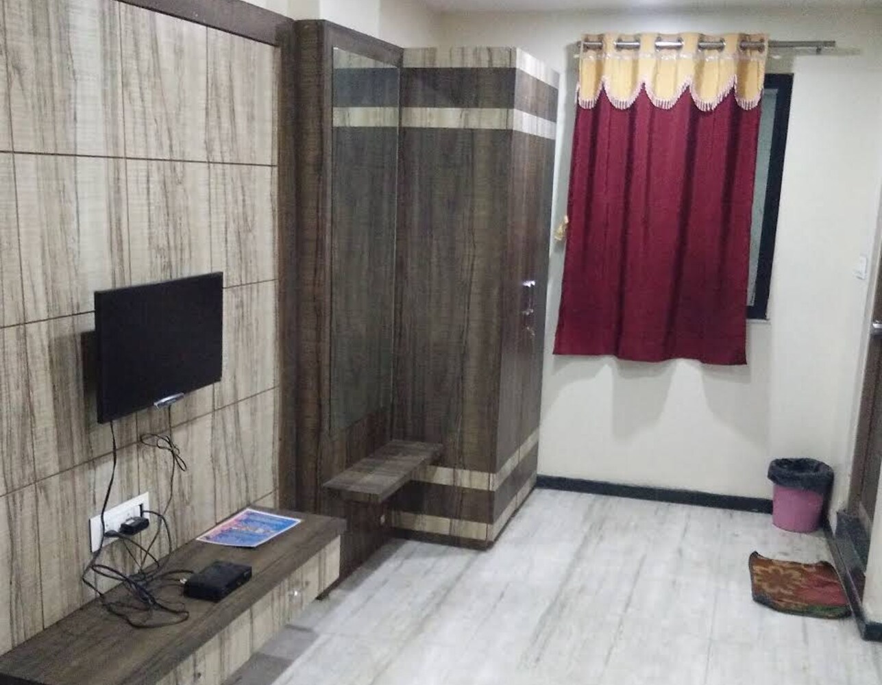 Al Kareem Guest House - Tap to explore photos