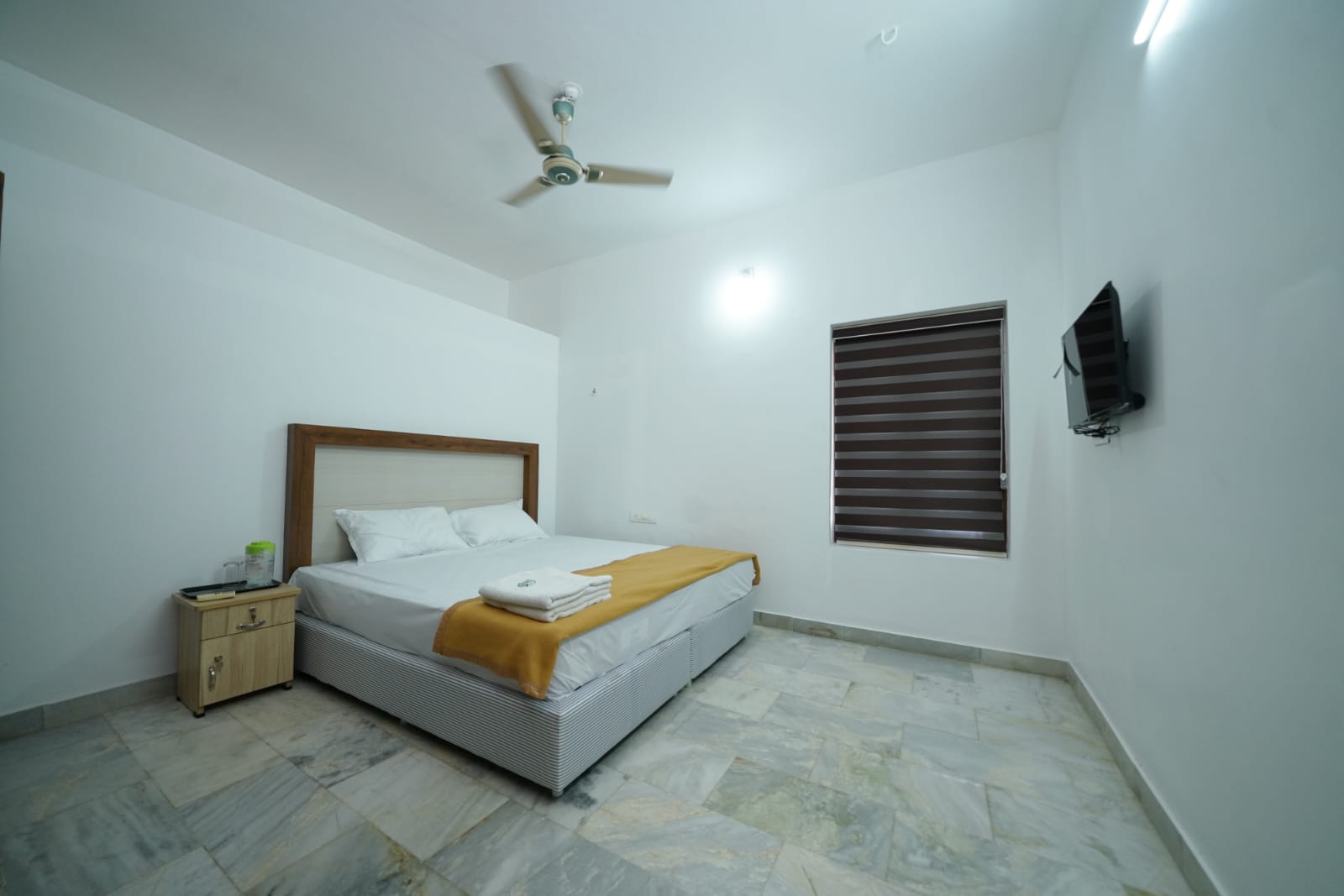 Sarovaram Inn - Tap to explore photos