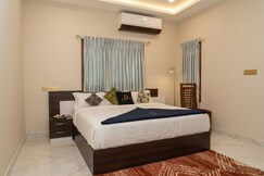 Grand Villa - Cosy Room in a Villa