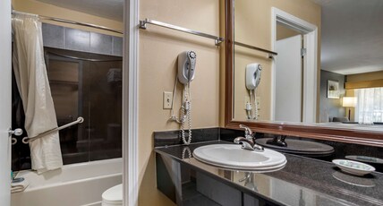 Best Western Apalach Inn Room Type - 1 King Bed, Non-Smoking, High Speed Internet Access, Coffee Maker, Iron And Ironing Board, Hairdryer Best Western Apalach Inn Room Type - 1 King Bed, Non-Smoking, High Speed Internet Access, Coffee Maker, Iron And Ironing Board, Hairdryer