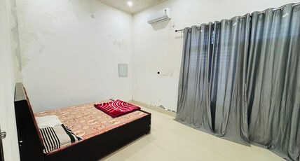 Brij king hotel Room Type - Bedroom 5