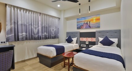 Hotel Empyrean Room Type - Premium Twin Bedded