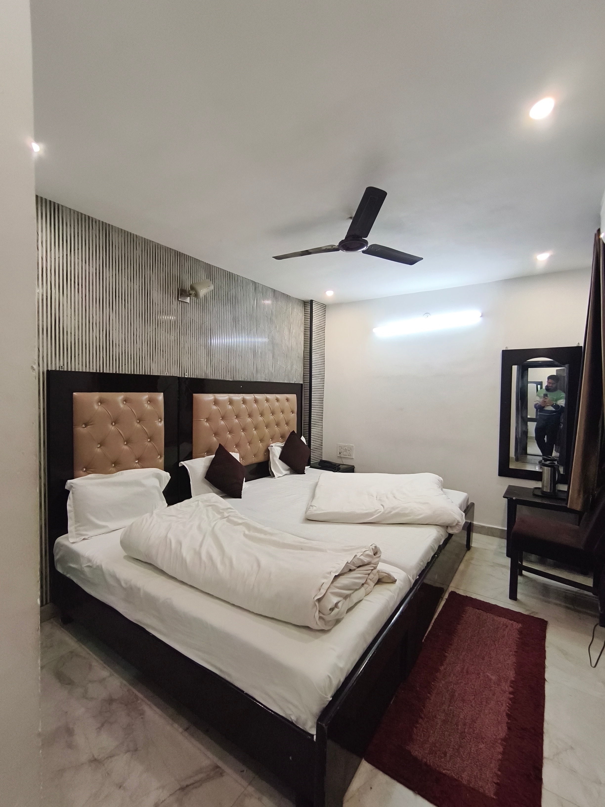 Hotel Gulmohar - Tap to explore photos