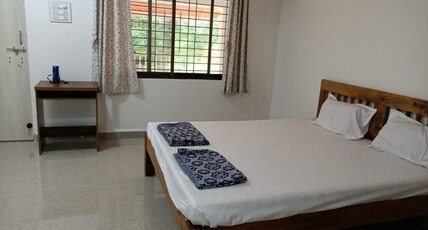 Curly Homestay @ Malvan Room Type - Bedroom 1