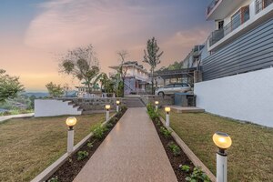 Farmville Cottages - Tap to explore photos