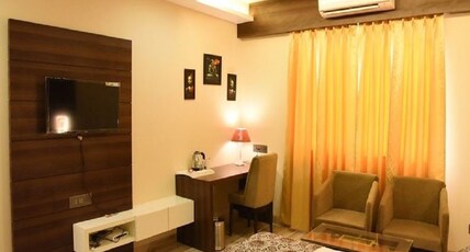 Hotel Moments Room Type - Deluxe Room