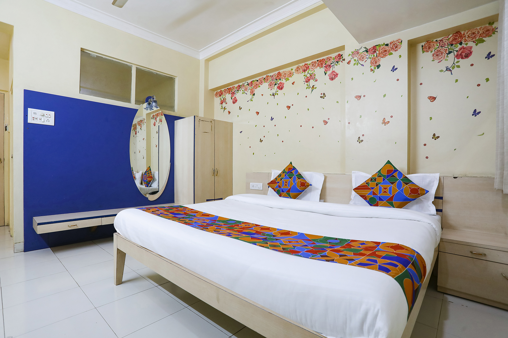 FabHotel De Rajnigandha Room Type - Premium Room