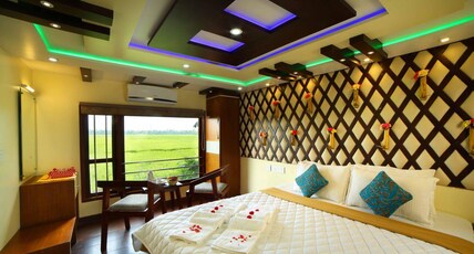 Upper Deck Houseboats Room Type - 2 Bedroom Private Premium Houseboat Full time Ac Upper Deck Houseboats Room Type - 2 Bedroom Private Premium Houseboat Full time Ac
