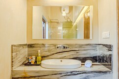 Vintage Art Deco Villa in Sangolda North Goa