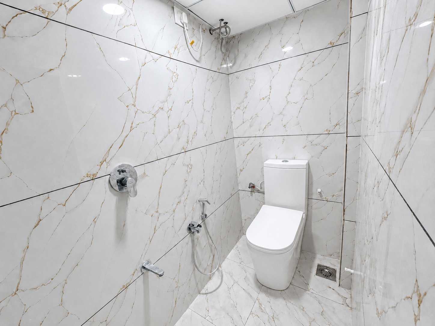 Hotel O Hanspura Bus Terminal Formerly Dream - Tap to explore photos