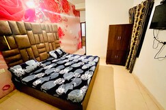 Radhe radhe hotel