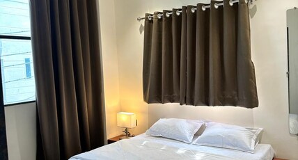 LEO Deluxe and Suite Room Room Type - Deluxe Room