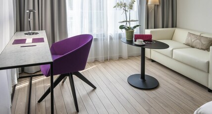 Mercure Ajaccio Hotel Room Type - Superior Room with 1 queen size bed and 1 sofa