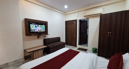 Hotel Fortune, Bhopal Room Type - Deluxe Room with Double Bed Hotel Fortune, Bhopal Room Type - Deluxe Room with Double Bed