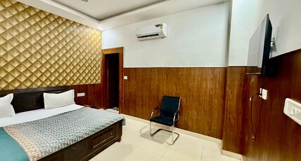 Hotel Keshav near Vishnu Greens Room Type - Deluxe Room