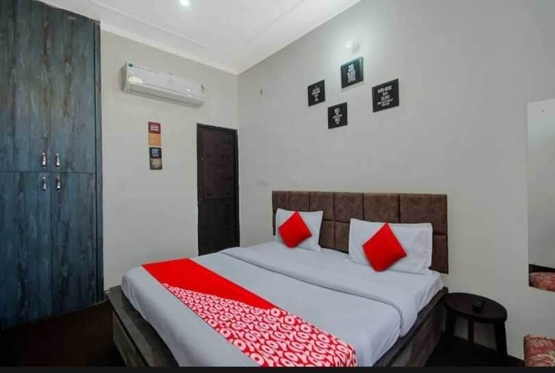 Hotel Kanha - Tap to explore photos