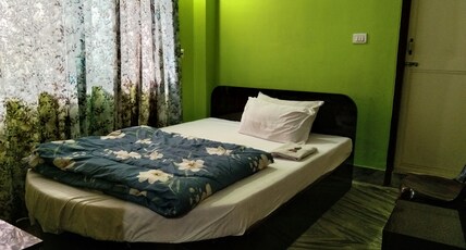 NEST GUEST HOUSE Room Type - DELUXE ROOM