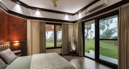 Tatasth Beach Villa by EWA Room Type - Premium Room in Beachfront Villa