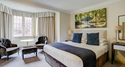 Sunday Box Hill Burford Bridge Hotel Room Type - Classic Double room