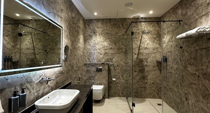 Hotel The Crown Town Room Type - Presidential Suite Hotel The Crown Town Room Type - Presidential Suite