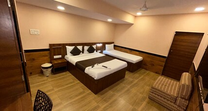 Lucky Serviced Apartments -Near BKC, Mumbai Room Type - Superior Triple Room