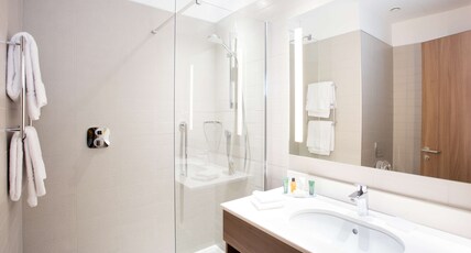Hilton Garden Inn Bucharest Old Town Room Type - QUEEN ROOM