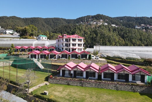 Resort Extreme Village