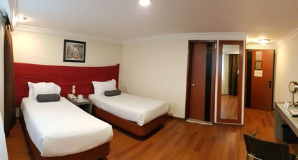 Best Western Plus Gran Marques Room Type - 2 Single Beds, Non-Smoking, Continental Breakfast