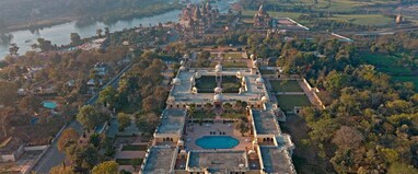 Amar Mahal-200 Meters from Raja Ram Temple, Orchha