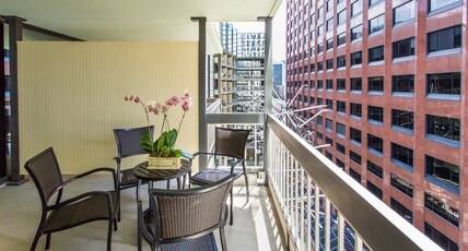 InterContinental NEW ORLEANS Room Type - 1 King Premium Balcony