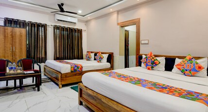 FabHotel Seven Inn Room Type - Family Room