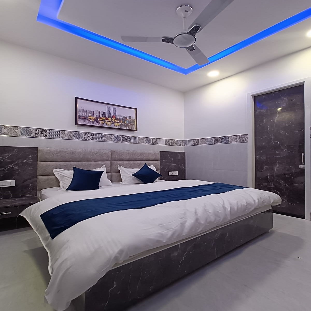 Hotel Sky Touch Inn - Tap to explore photos