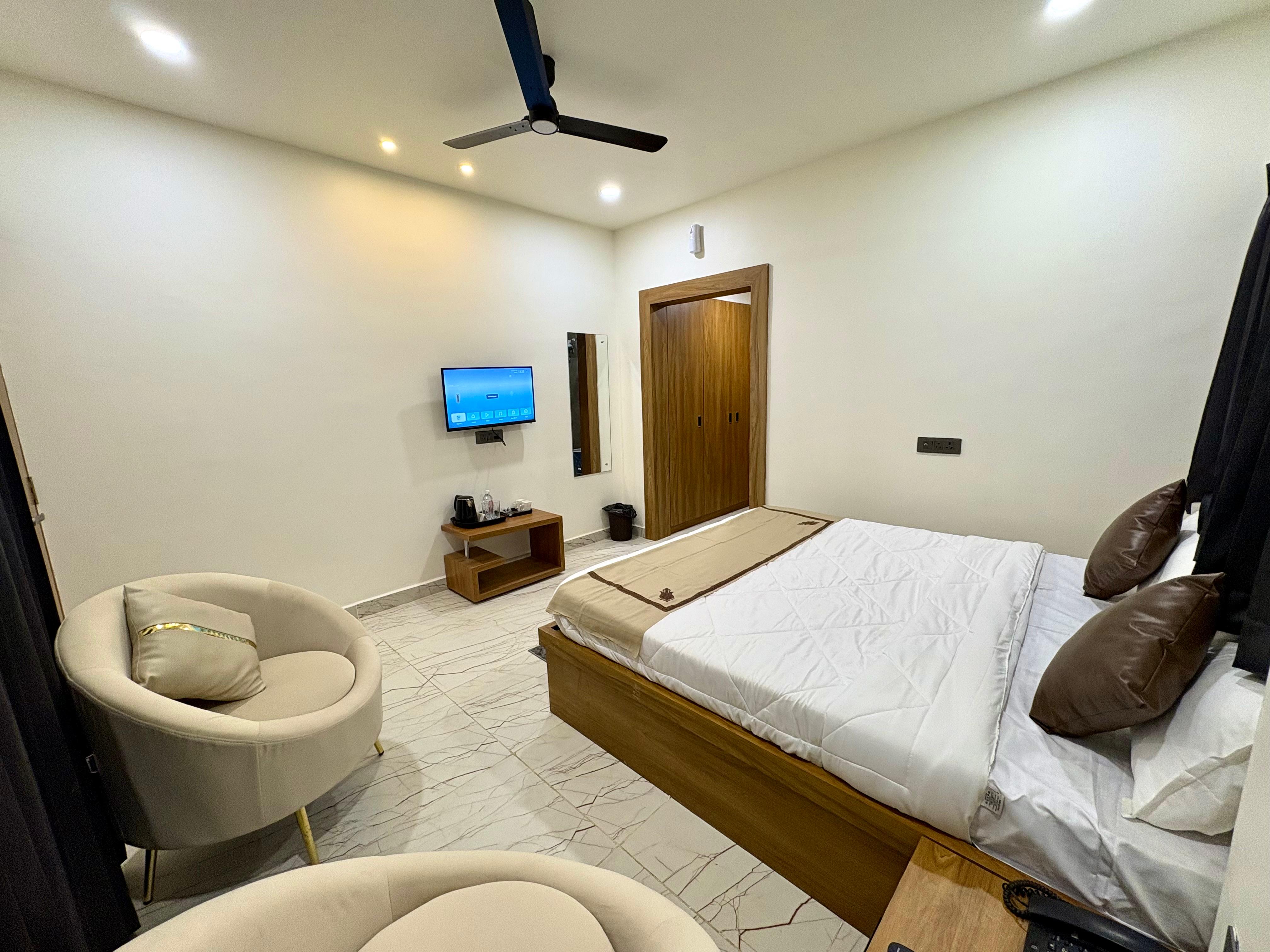 HOTEL SAMBHAVI - Tap to explore photos