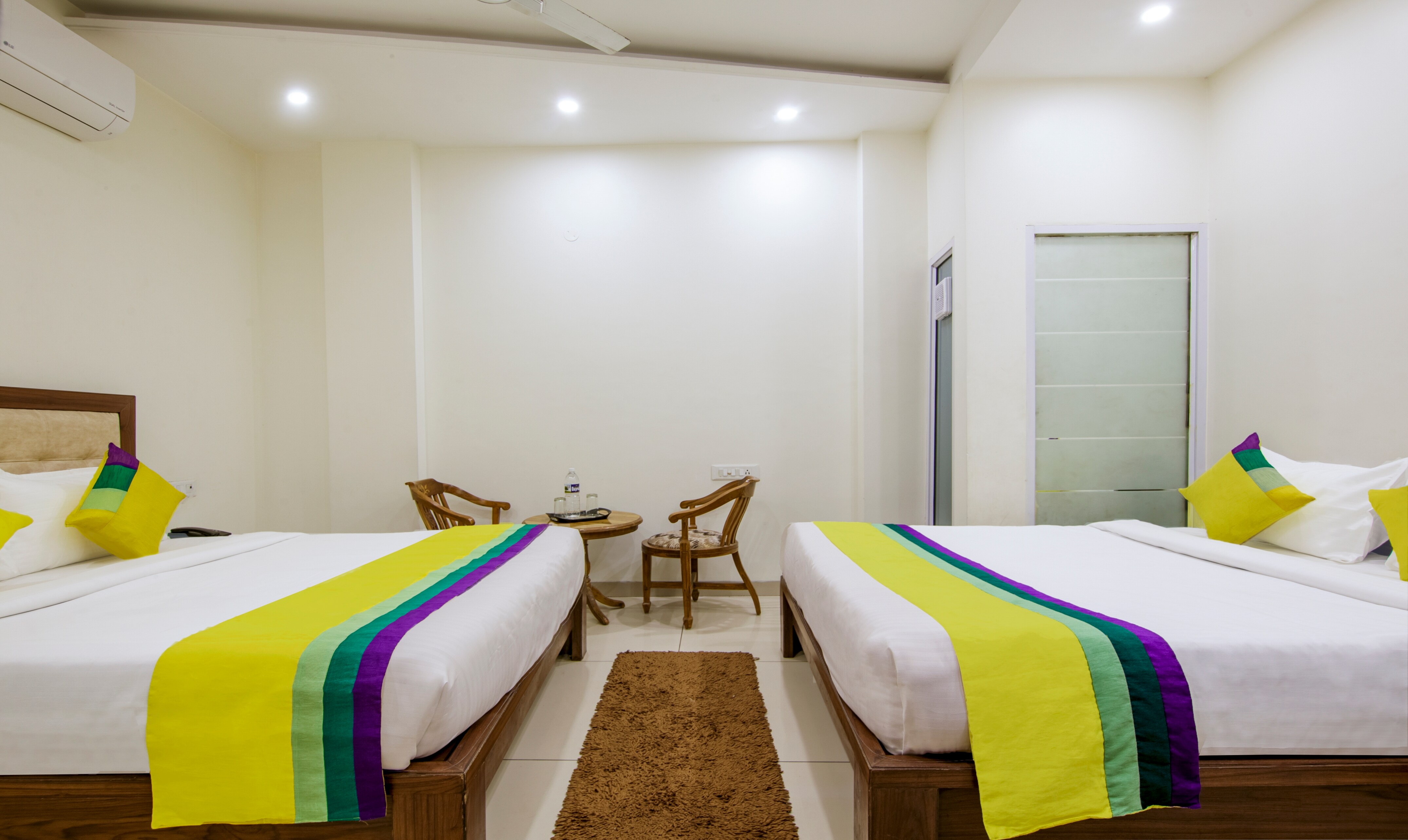 Itsy Hotels GM Residency - Tap to explore photos
