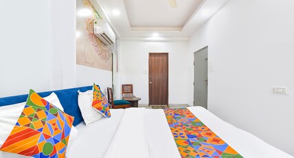 Via Uday - Nr. Albert Hall Museum Room Type - Deluxe Room