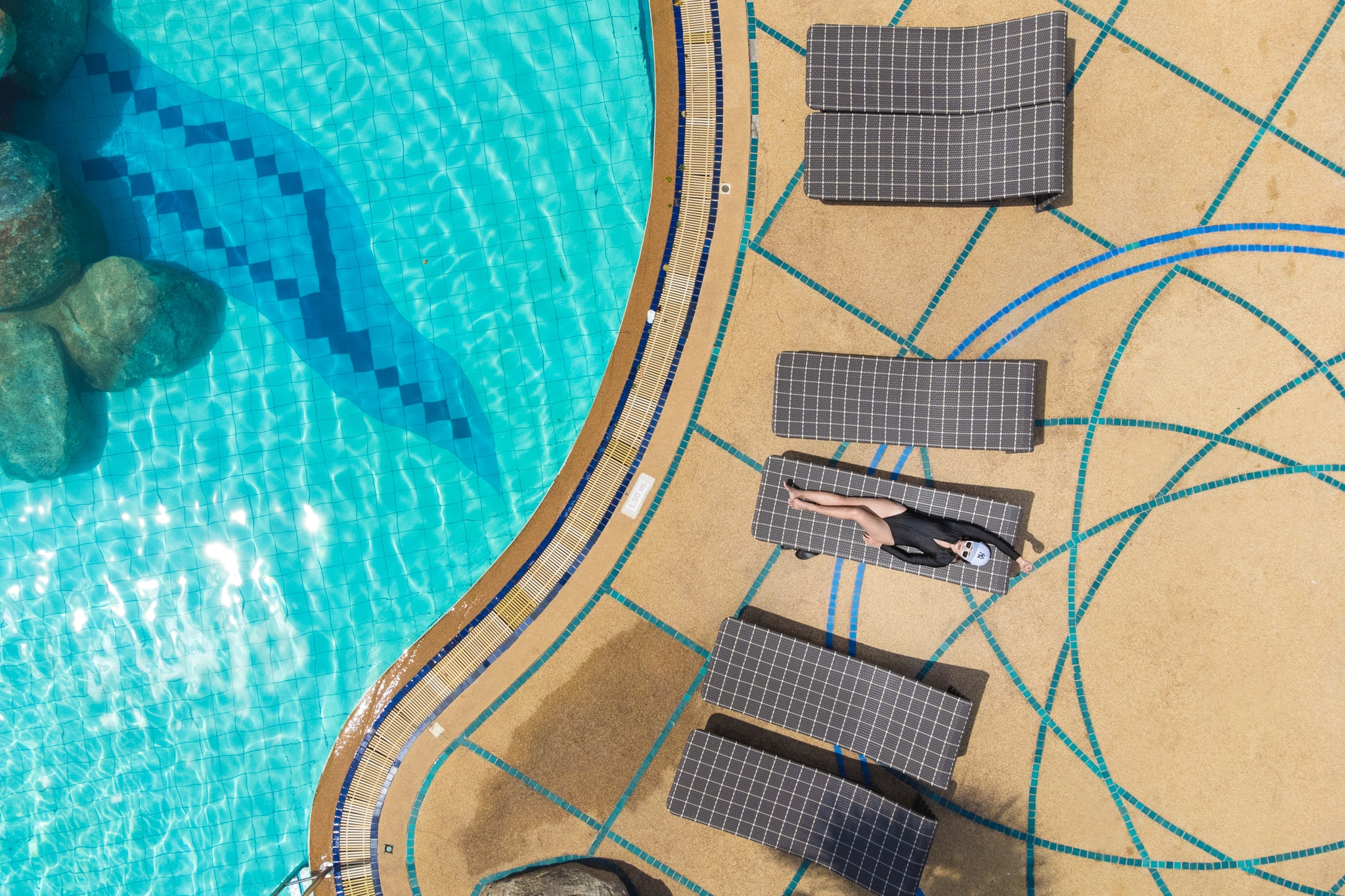Long Beach Garden Hotel & Pavilions - Tap to explore photos