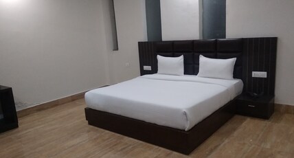 Eden Resort Room Type - Deluxe Room(No Balcony-Window view)