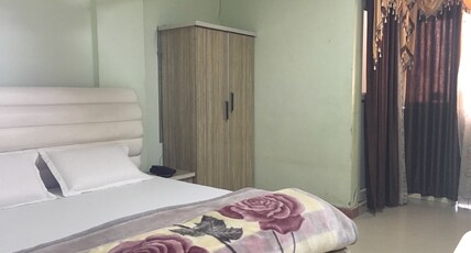 Hotel Gaurav Mauranipur Room Type - Deluxe Room