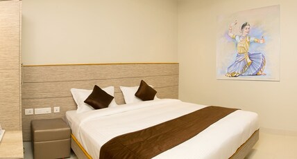 SRI AADHISH GRAND ( 40 KMS AWAY FROM PUDUKKOTTAI ) Room Type - Standard Room