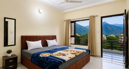 Lavkush Homestay : Tapovan Rishkesh Room Type - deluxe room