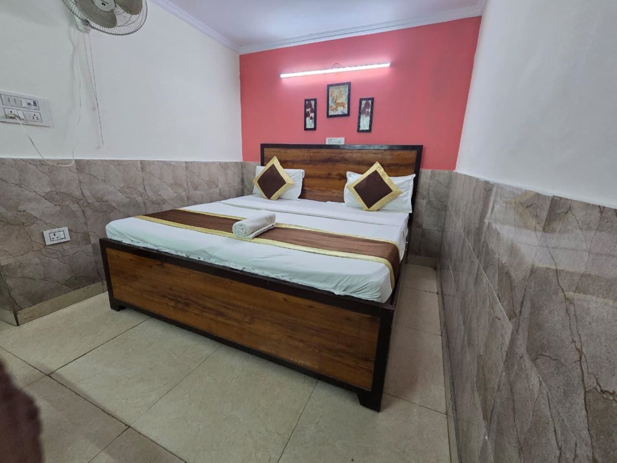 Hotel SunMoon Residency - Tap to explore photos