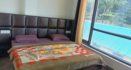 THE GLADE MANOR HOME STAY Room Type - ROOM 2
