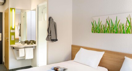 ibis budget Roanne Room Type - TWIN - Room with twin beds